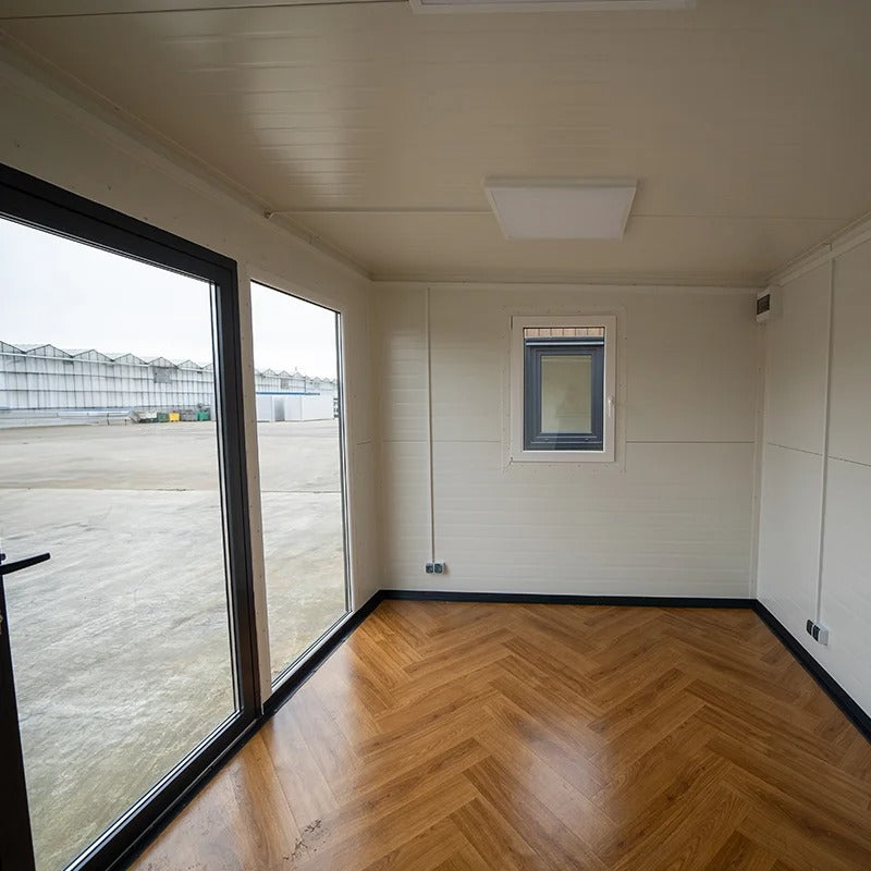 Estudio reformado con jardín de 12m²