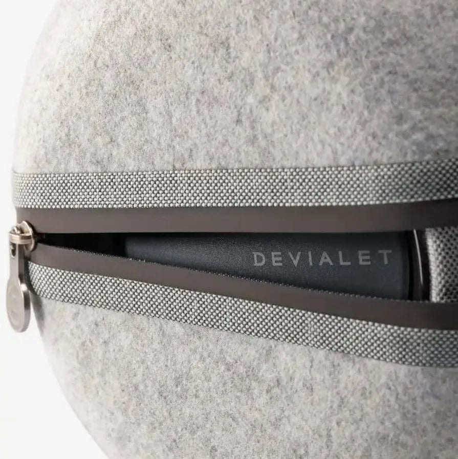 Devialet Mania 95 dB Noir + Charging station