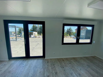 Contenedor de oficina reconvertido de 18 m²
