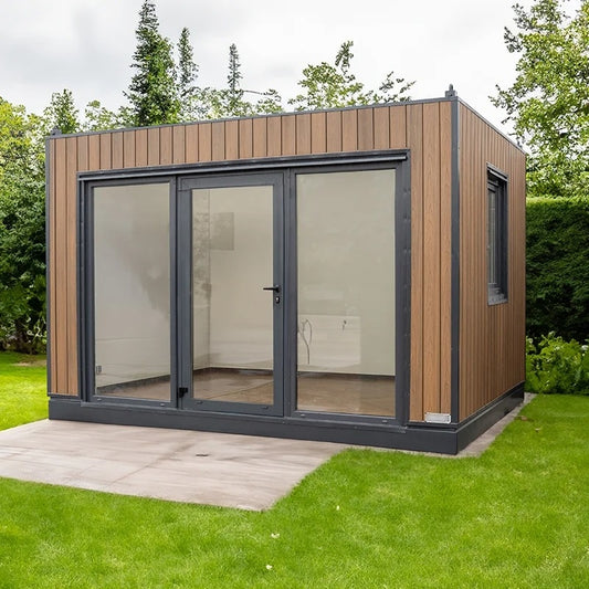 Estudio reformado con jardín de 12m²