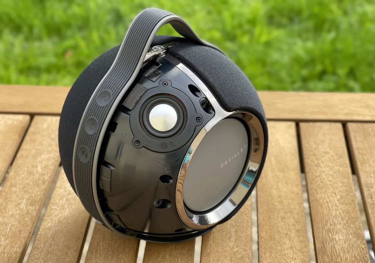 Devialet Mania 95 dB Noir + Charging station
