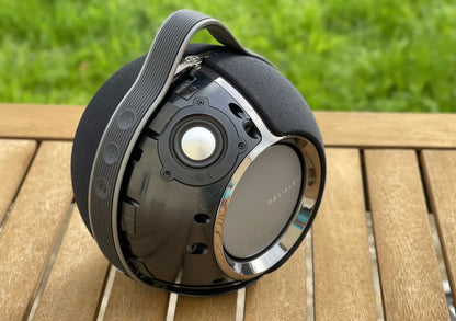 Devialet Mania 95 dB Noir + Charging station
